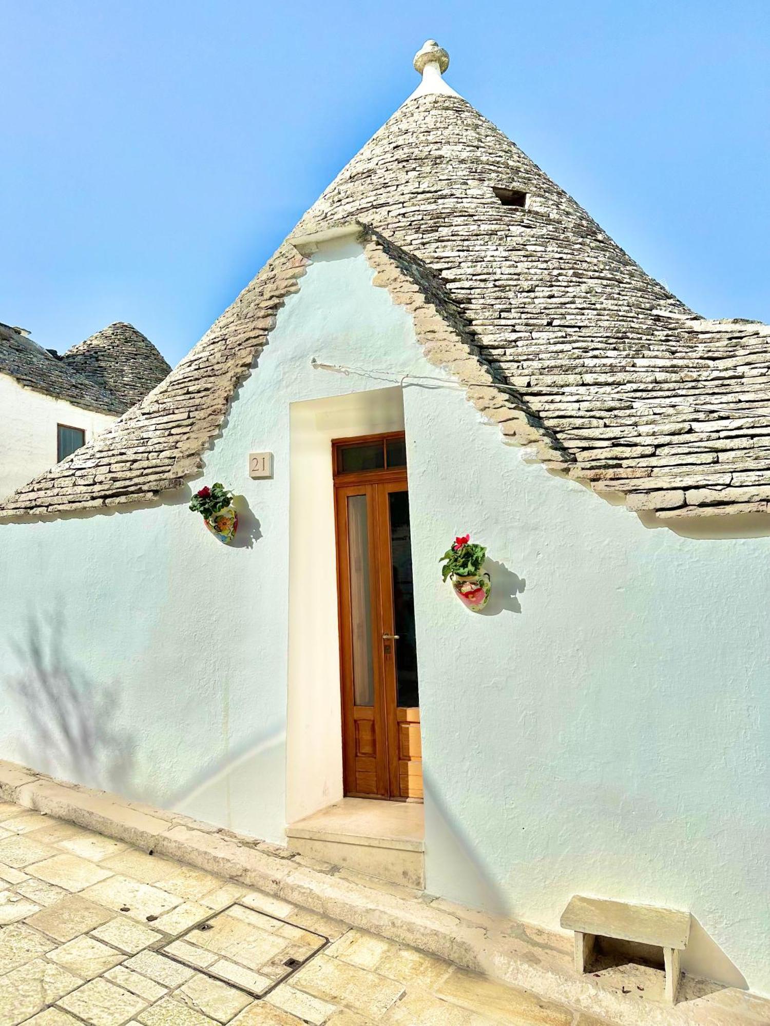 הוילה אלברובלו Trulli Moon מראה חיצוני תמונה
